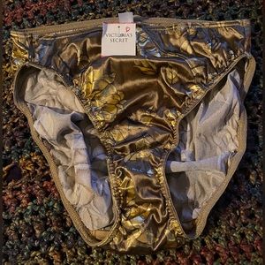 SOLD‼️ Vintage Victoria’s Secret Second Skin Satin Hi Leg Panties